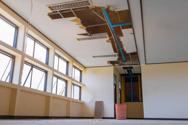 Sewage cleanup and water damage restoration in TX